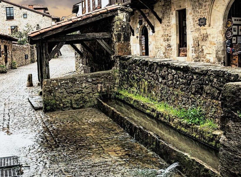 trough, santillana del mar, cantabria, spain, history, medieval